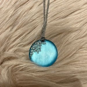 Kenneth Cole blue pendant necklace